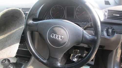 Dezmembrez audi a4 berlina 1.9 tdi din 2003