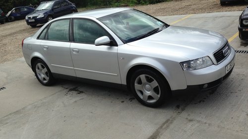 Dezmembrez audi A4 motor 1.9 TDI cod AWX