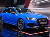 Dezmembrez audi a4-rs4 b9