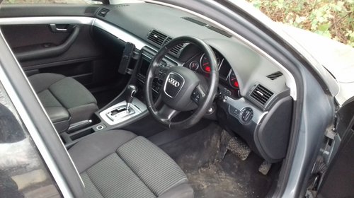 Dezmembrez Audi A4 Sline