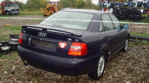 Dezmembrez Audi A4