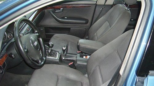 Dezmembrez Audi A4