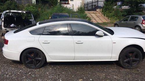 Dezmembrez Audi A5 2010 limuzina 2.0 tdi