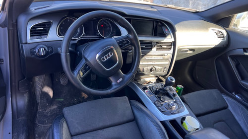 Dezmembrez Audi A5 3.0tdi CAPA