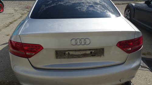 Dezmembrez audi a5 8TR 3.0 TDI EURO5 kit s line