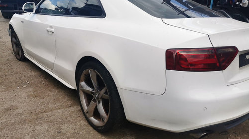 Dezmembrez Audi A5 coupe 2010 2.7 tdi