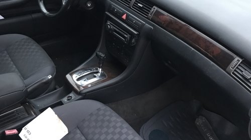Dezmembrez Audi A6 2.5 tdi