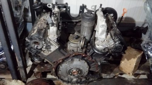 Dezmembrez Audi A6 4B C5 2003 Break 2.5