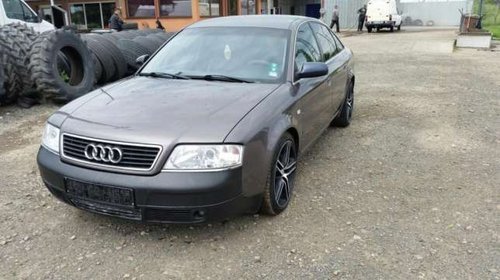 Dezmembrez Audi A6 c5 2.4 benzina An 2000