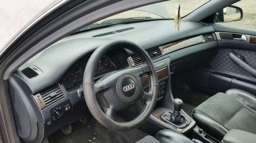 Dezmembrez Audi A6 c5 2.4 benzina An 2000