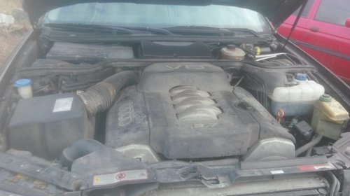 Dezmembrez Audi A8 an 1998 motor 3.7 8V in stare foarte buna.