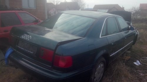 Dezmembrez Audi A8 an 1998 motor 3.7 8V in stare foarte buna.