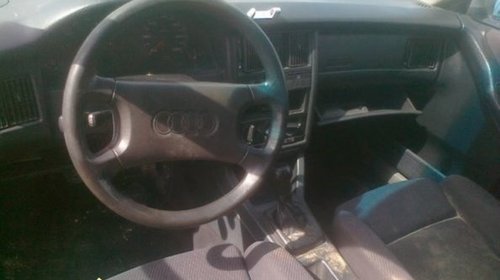 Dezmembrez Audi B4 2 3i An 1993