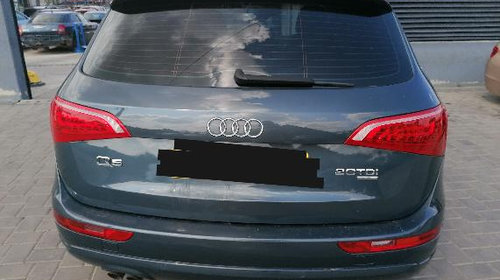 Dezmembrez Audi Q5 2.0tdi quattro 2009 2010