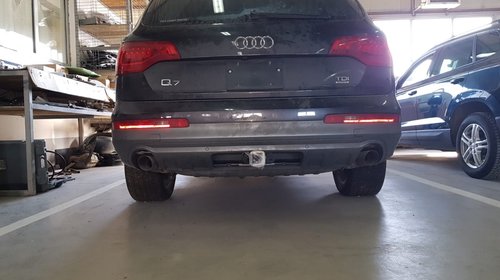 Dezmembrez Audi Q7, model 2012