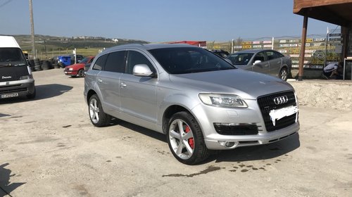 Dezmembrez audi Q7 motor 3000 tdi v6 anul 2008 tip motor..BUN