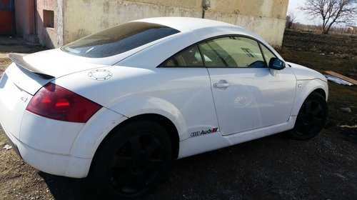 Dezmembrez Audi TT Quattro