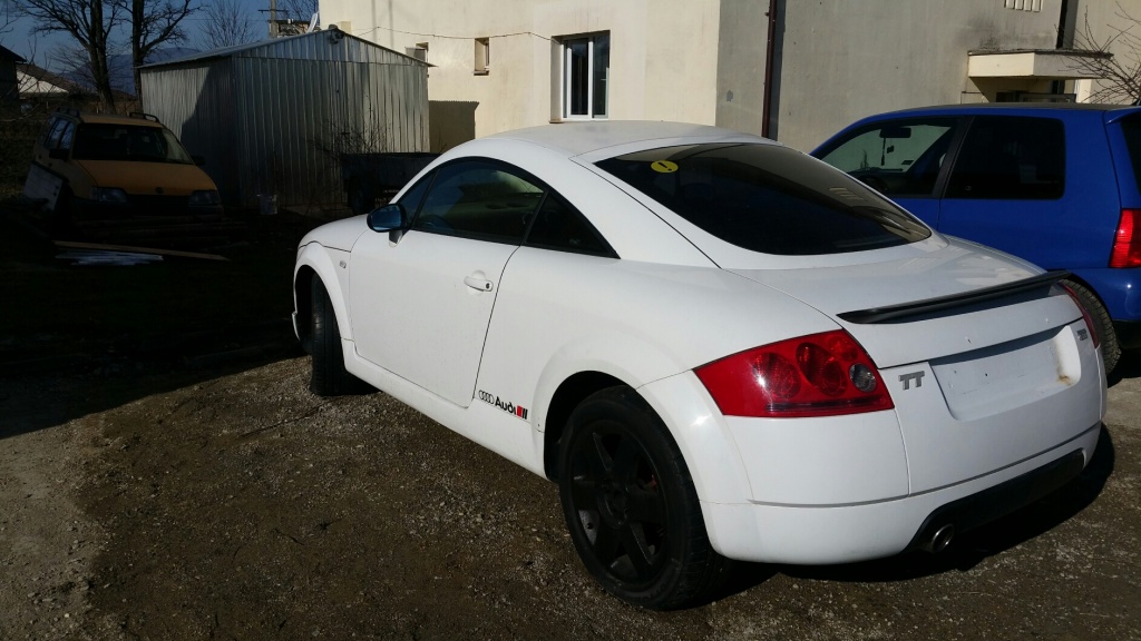 Dezmembrez Audi TT Quattro piese auto sh originale de vanzare