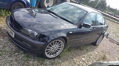 Dezmembrez autoturism marca BMW 320D Sport, an fabricatie 2003, motor 2.0 D, culoare Negru, 4 usi.