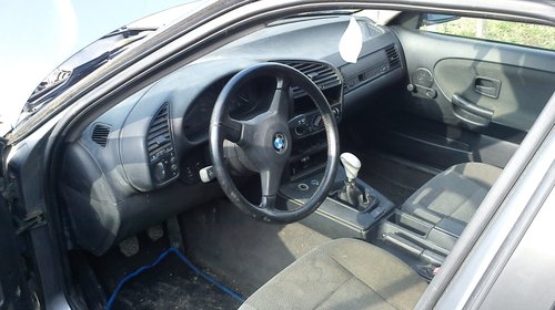 Dezmembrez BMW 316i E36