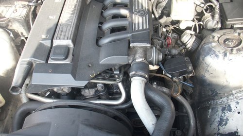 Dezmembrez BMW 318, 2 Usi