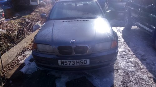 Dezmembrez BMW 318 2003 E46