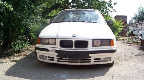 Dezmembrez Bmw 318 Diesel Compact