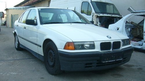 Dezmembrez Bmw 318 e36 an 93