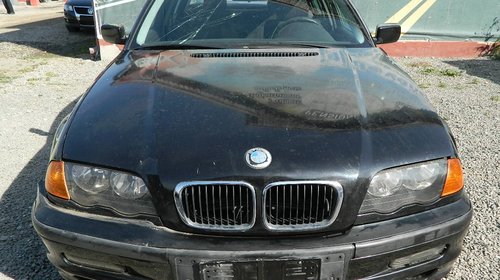 Dezmembrez BMW 318i,1998-2002 (E46)