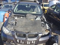 Dezmembrez Bmw 320 D