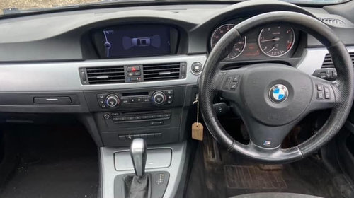 Dezmembrez BMW 320d M Pack E91 LCI,Panoramic,Cic,Perdelute spate,led