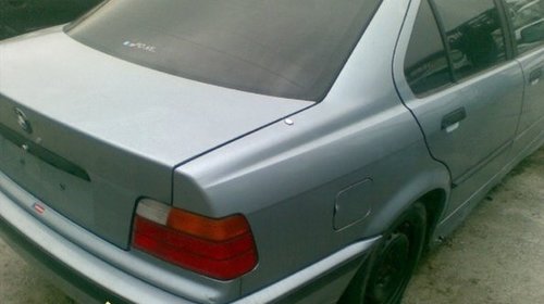 Dezmembrez Bmw 320i An 1995