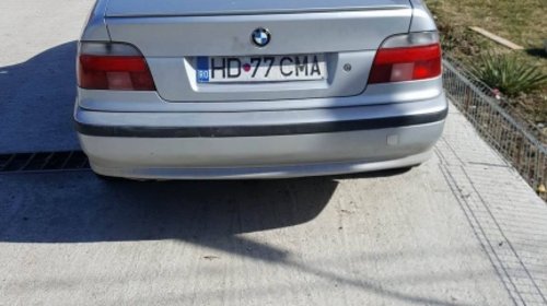 Dezmembrez bmw 520 benzina , facelift , jante 17