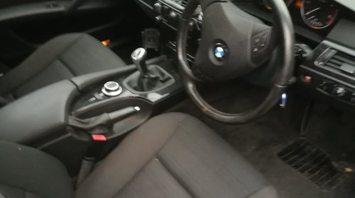 Dezmembrez BMW 520d 2008