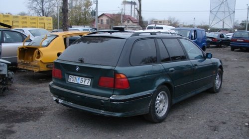 Dezmembrez BMW 520i din 1998