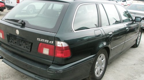 Dezmembrez BMW 525 D, model masina 2001-2004 Oradea