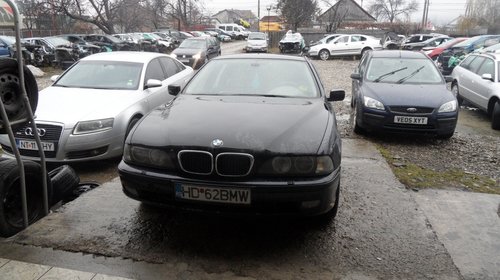 Dezmembrez BMW 530d e39 touring cutie automat