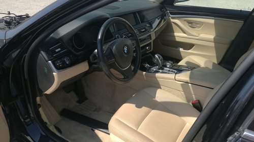 Dezmembrez Bmw 530d F11 facelift volan stanga