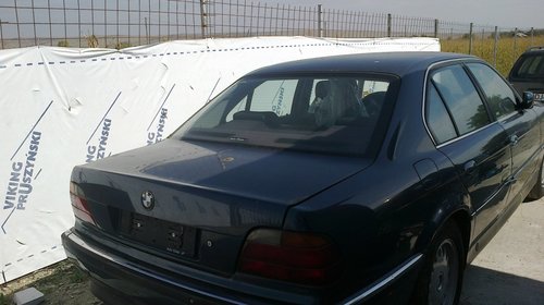 dezmembrez bmw 740 benzina din 97