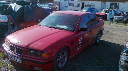 Dezmembrez bmw e 36 an 1994