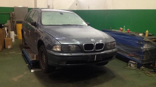 Dezmembrez bmw e 39 3.0 d steptronic combi an