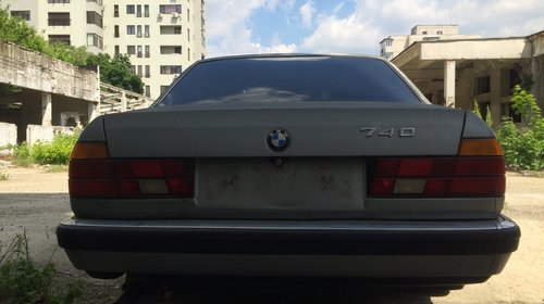 Dezmembrez BMW E32 730 an 1991