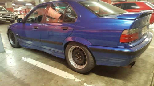 Dezmembrez BMW E36 2,0 150cp