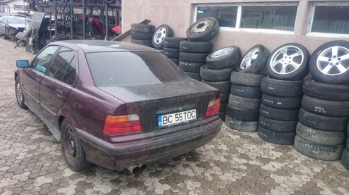 Dezmembrez BMW E36 316 din 1995 1.6 benzina