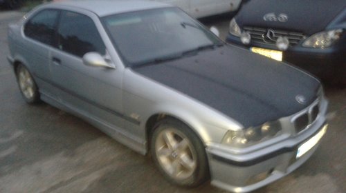 Dezmembrez BMW e36 316i din 1998 m43