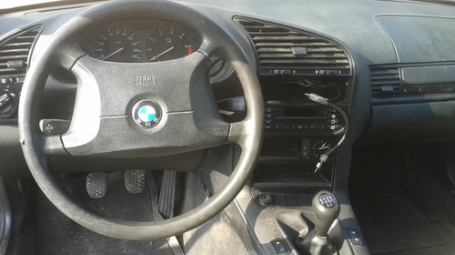 Dezmembrez BMW e36 318i m43 touring 1997