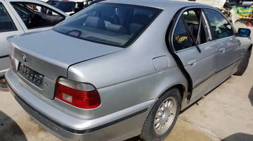 Dezmembrez BMW E39 2001 2.0d