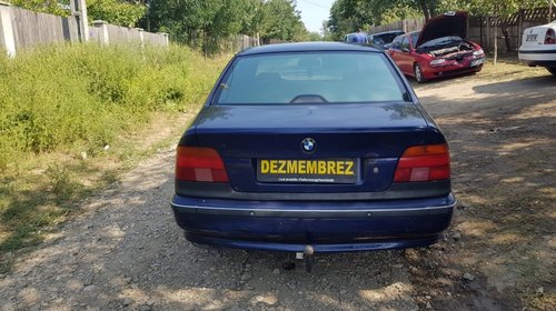 Dezmembrez BMW E39 523i