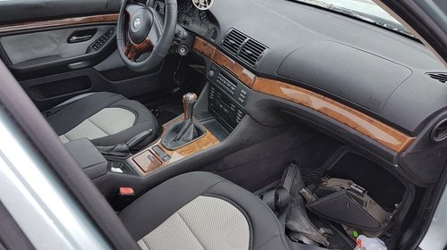 Dezmembrez bmw e39facelift 525i,an 2001,volan stinga,DEZMEMBRARI BMW