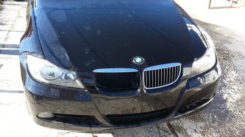 Dezmembrez BMW E90 - 318d, 320d, 320i